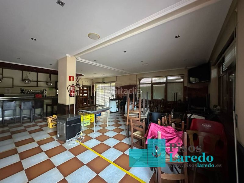 Foto c53696b9-aead-42ba-acde-3b6bf72491b7. Edifici a calle iseca vieja 1 a Liendo