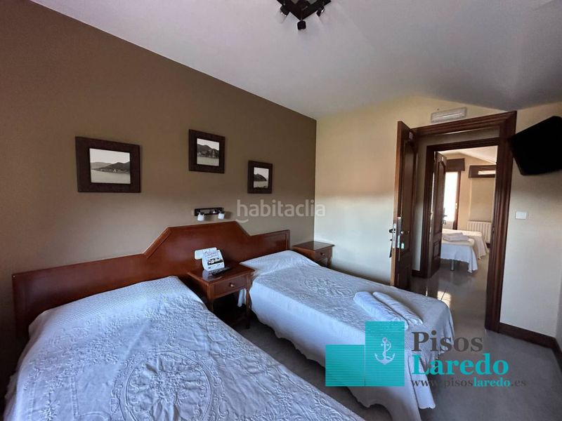 Foto d58968dc-450a-483d-a757-e3c7a3be0520. Edifici a calle iseca vieja 1 a Liendo