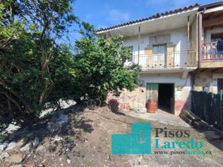 Casa  Carasa. Casa con terreno a reformar en carasa!!!