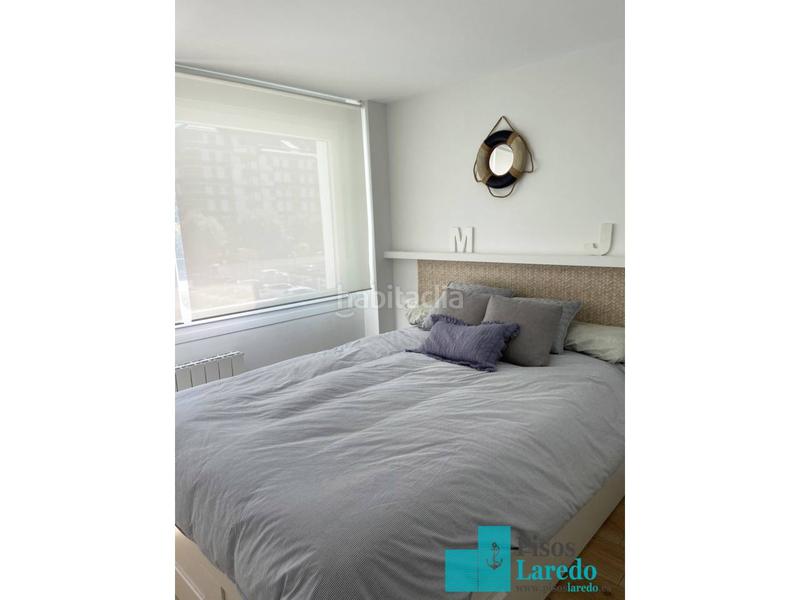 Foto 2c086809-99ec-42e1-8302-6f58bf27f48c. Rent flat with heating parking pool in Zona Playa Laredo