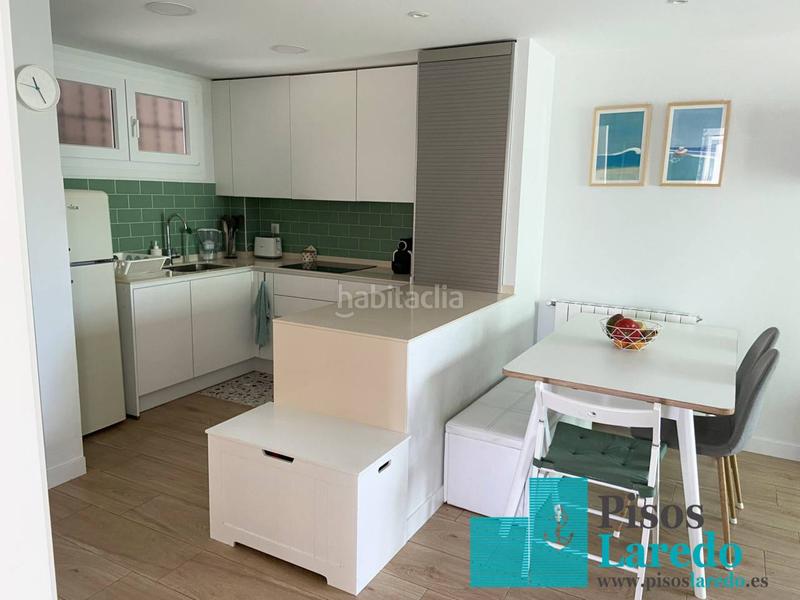 Foto dd3b59a5-66b7-41fc-af42-ad73935526bc. Rent flat with heating parking pool in Zona Playa Laredo