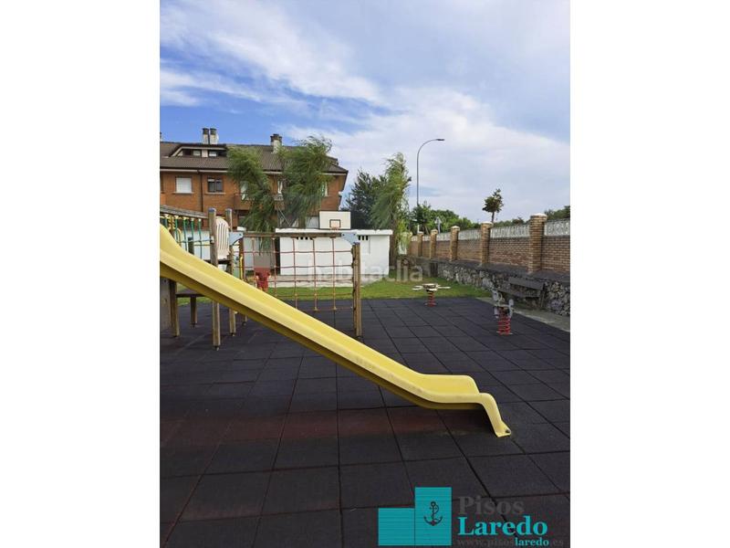 Foto 437e1510-80f8-413b-90c5-64222068bd09. Location appartement dans de la libertad 87 dans Zona Playa Laredo