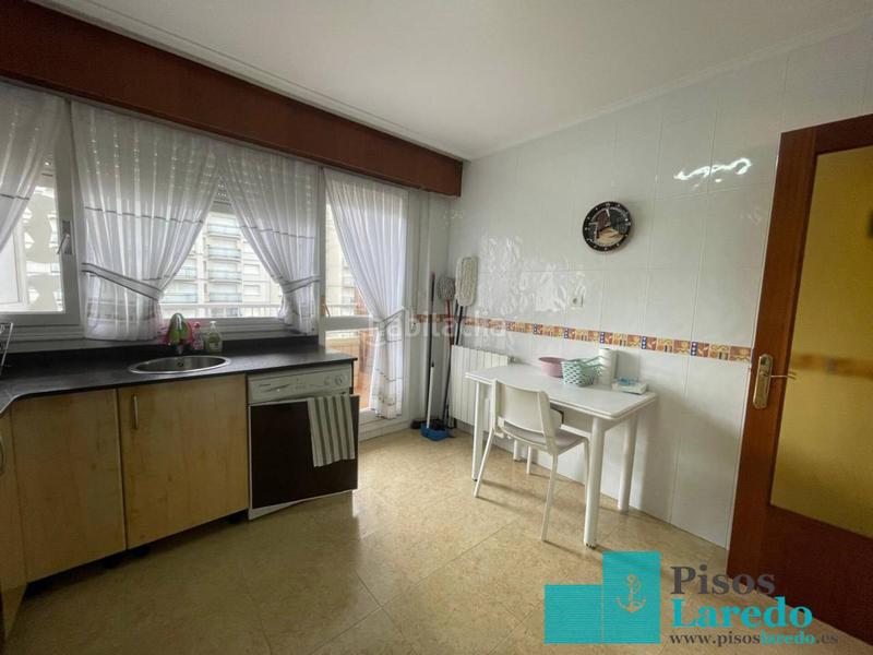 Foto 04688b43-9898-4086-a8bd-fcaa004a5a74. Alquiler piso exclusivo piso de alquiler para la temporada de invierno en Laredo