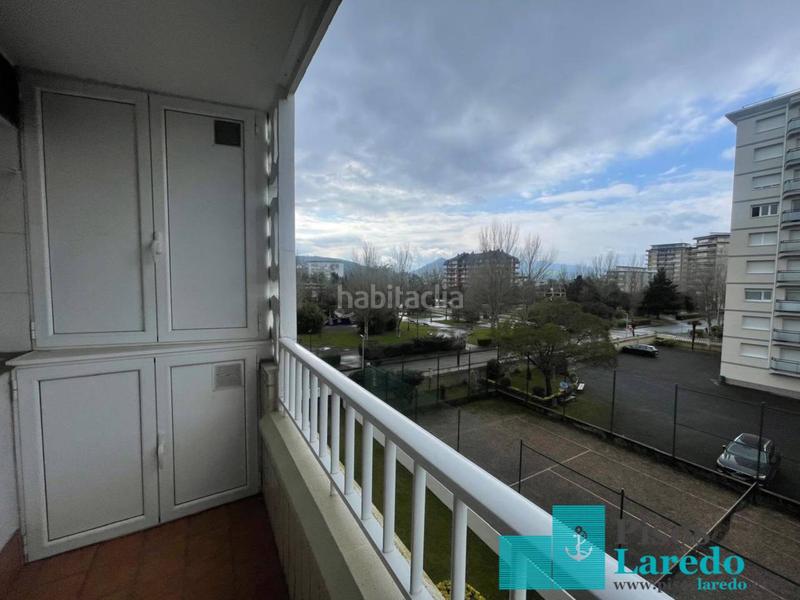 Foto bcae87d2-25f2-4ce8-b8d4-805df21e838d. Alquiler piso exclusivo piso de alquiler para la temporada de invierno en Laredo