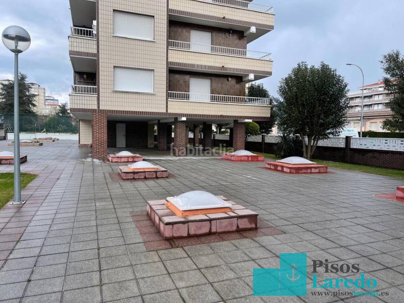 Foto 53e7a41a-e1c7-42fa-8bad-a332b0989df3. Lloguer pis amb calefacció aparcament piscina a Zona Playa Laredo