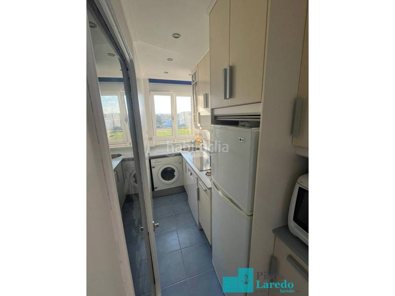 Foto 4ce256ef-ef0d-4b94-ba41-e45b1f12cfb6. Alquiler piso  en alquiler en Zona Playa Laredo