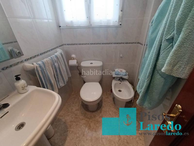 Foto d9477ead-a2ec-410c-bb21-dcd01fee259e. Rent flat with heating parking pool in Zona Playa Laredo