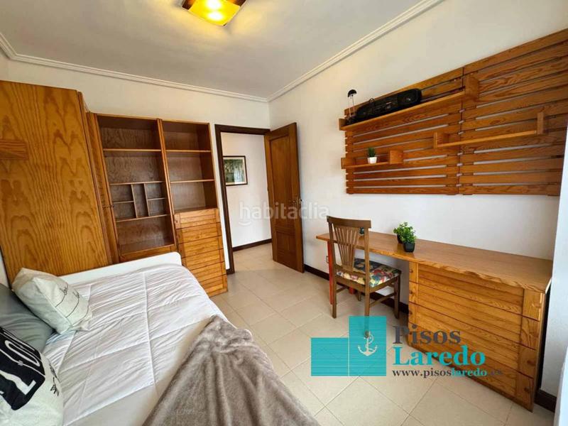 Foto fa11549d-96f7-4a1f-b5e0-ba976a2d43d7. Pis a enrique mowinckel 36 a Zona Playa Laredo