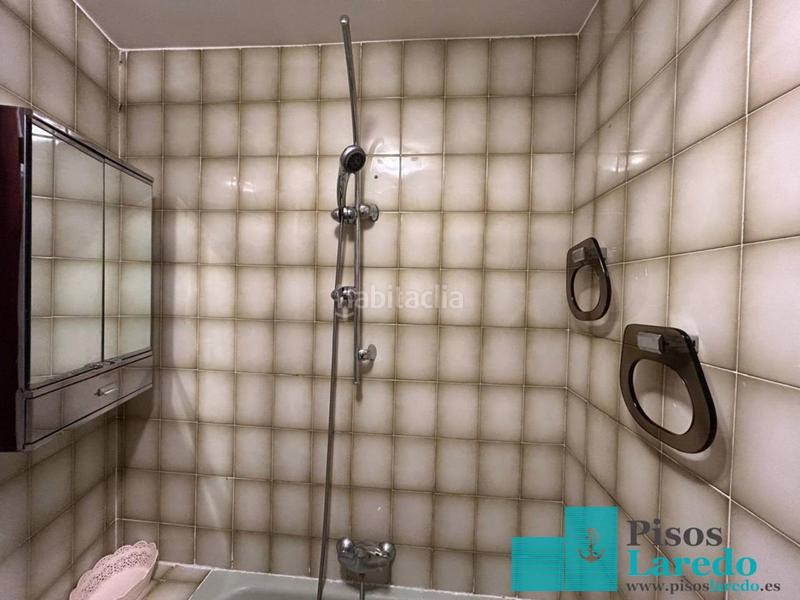 Foto ac82b2cb-e8cc-457a-abf1-e15b3992bb96. Location appartement avec chauffage dans Zona Playa Laredo