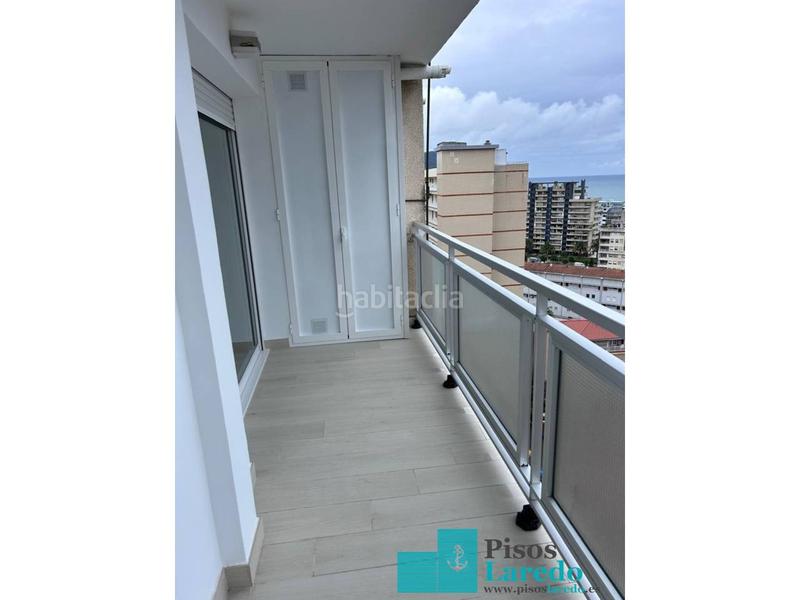 Foto c94b0cb1-cb23-4364-8660-65f03c93ca15. Lloguer pis a Zona Playa Laredo