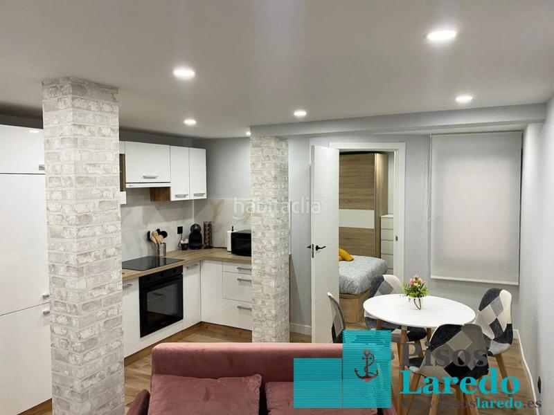 Foto 11e18564-339d-4812-a483-125128d17584. Etagenwohnung mit heizung in Centro Laredo