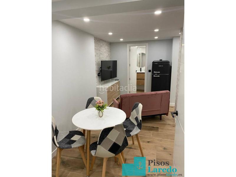 Foto c5b57912-5618-4068-931c-d513f651c8f9. Etagenwohnung mit heizung in Centro Laredo