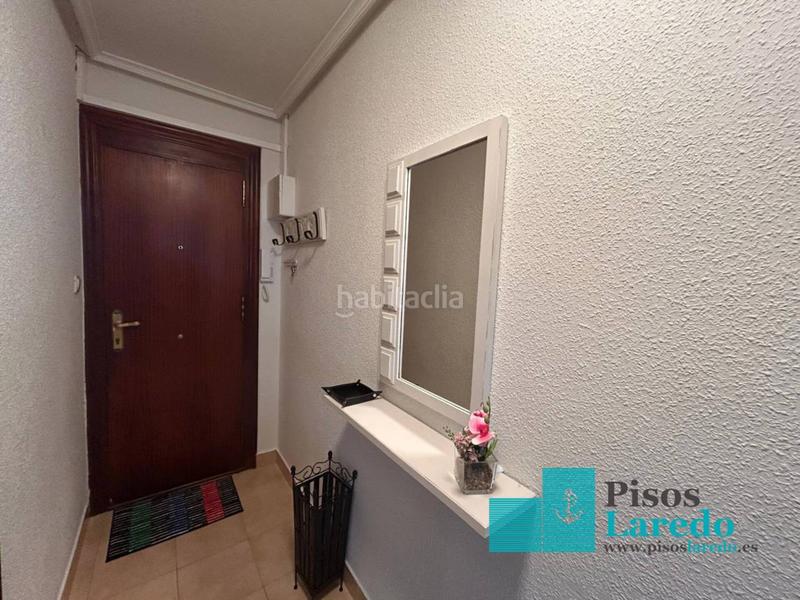 Foto 0c5134da-90f7-4de7-bcf9-324d14d61994. Miete etagenwohnung in calle república de colombia 20 in Laredo