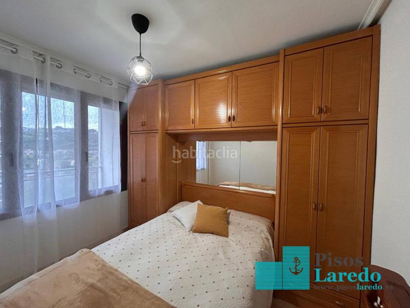 Foto 2d94f6fc-023d-4bc0-be44-0fe0f24fc5b6. Rent flat in calle república de colombia 20 in Zona Playa Laredo