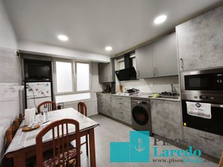 Appartement à Calle doctor federico de la lastra 1. Piso en exclusiva en el centro!!