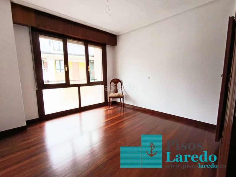 Foto 8915a352-efef-48d3-bec0-3093f7e56283. Casa amb calefacció aparcament a Limpias