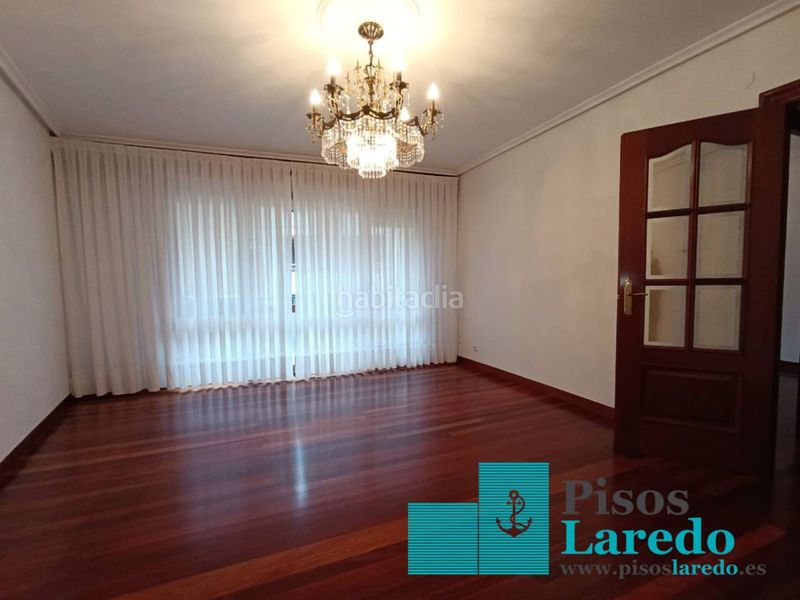 Foto cf8f0a14-4079-475e-855b-da5e8ff26b61. Casa amb calefacció aparcament a Limpias