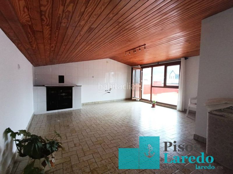 Foto ee1bce9d-6b75-47d6-b632-84447aee6433. Casa amb calefacció aparcament a Limpias