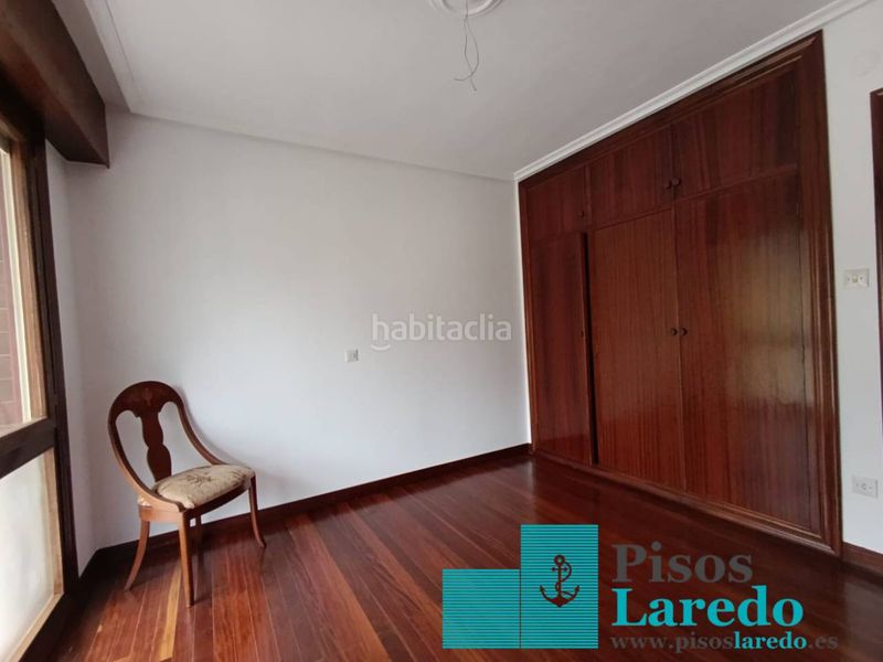 Foto f08049ab-f032-4b74-9e67-8c4de6c153bf. Casa amb calefacció aparcament a Limpias