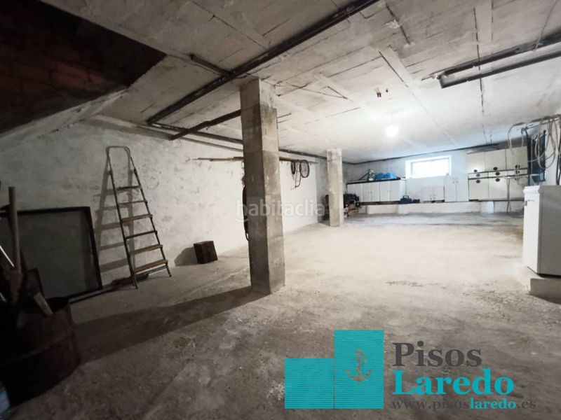 Foto f9a60cc4-b25a-4dc5-b765-a90c8d7c3c00. Casa amb calefacció aparcament a Limpias