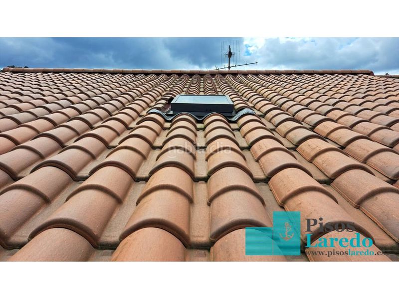 Foto fa98e261-f6f0-4c99-b386-470d72d5fe2a. Casa amb calefacció aparcament a Limpias