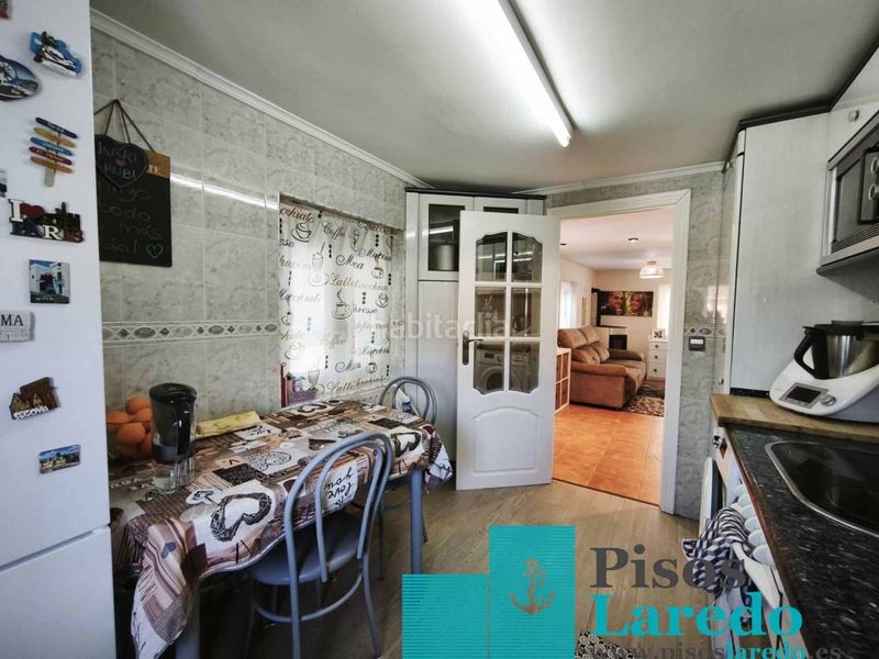 Foto a23c0db0-e5fd-41a5-9ecf-6a98615ca5e0. Casa amb calefacció aparcament a Rasines