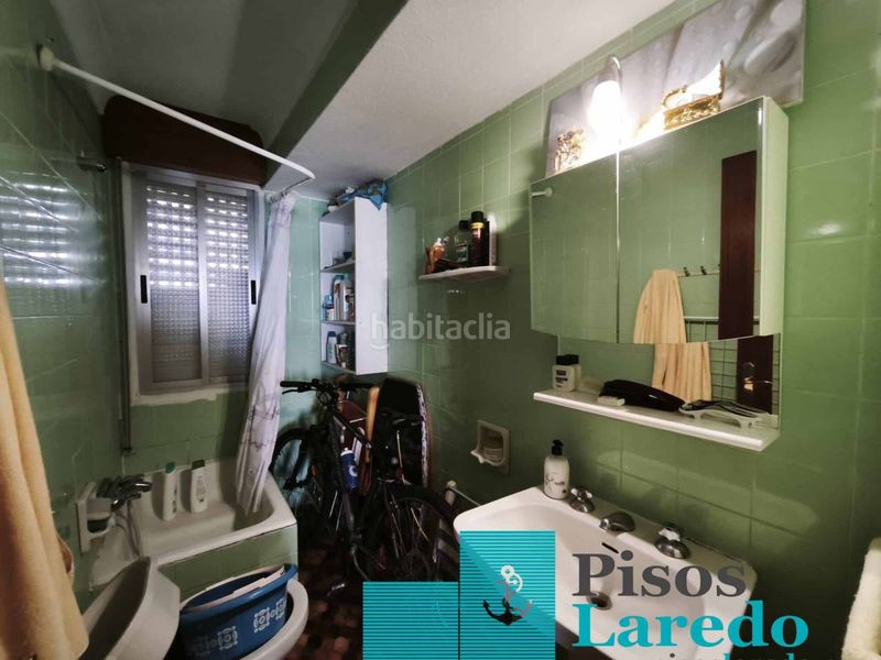 Foto 172b874f-0b5a-4989-b2b9-dd0581e45acc. Pis amb calefacció aparcament a El Puntal Laredo