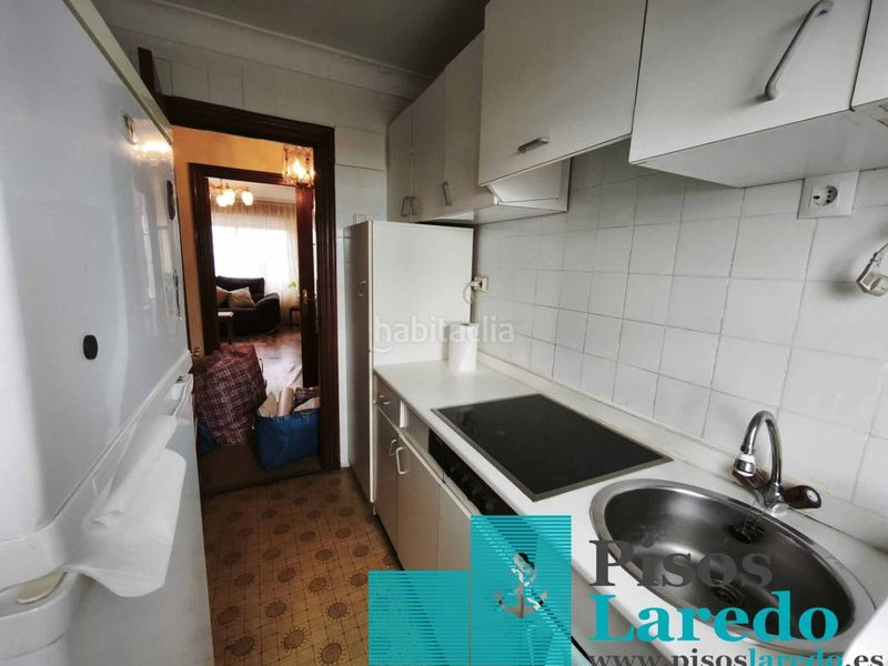 Foto 1fa55535-08c7-4f9b-a9be-cea56cc8c321. Pis amb calefacció aparcament a El Puntal Laredo