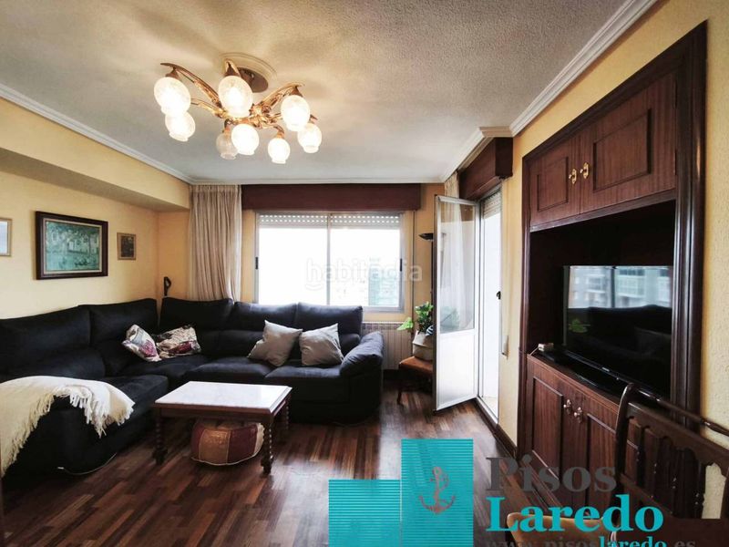 Foto 8961acf3-296e-4a00-af5b-aefa6170d828. Pis amb calefacció aparcament a El Puntal Laredo