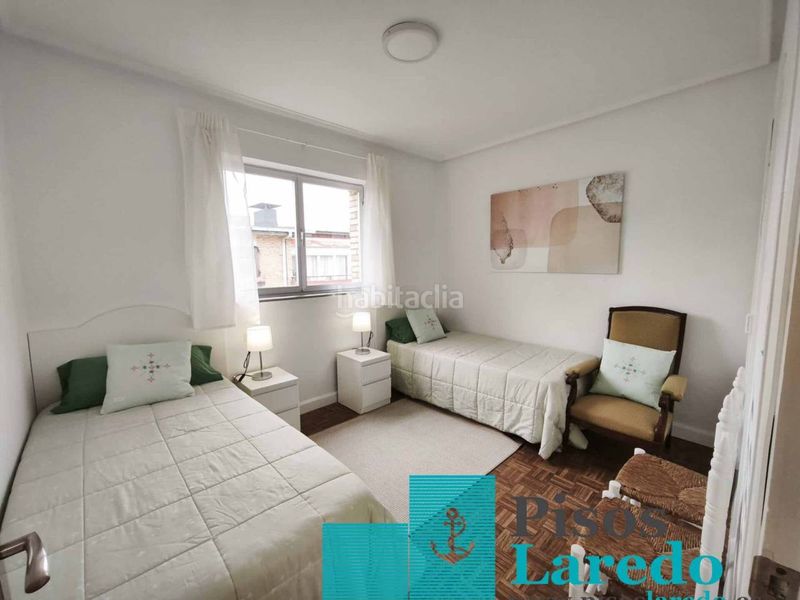 Foto f185c888-48d5-4c4d-b462-0220900aed39. Pis amb aparcament a El Puntal Laredo