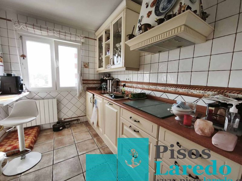 Foto 0e7b39f3-ddde-4191-9169-7ba63f89ae92. Pis amb calefacció a Zona Playa Laredo