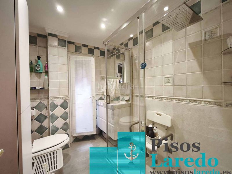 Foto 1d155cd9-b8c5-4dec-9a43-2ef04d76cb6b. Pis amb calefacció a Zona Playa Laredo