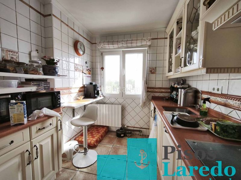 Foto 3f7633d6-d857-4787-9f5d-2effb5f21a33. Pis amb calefacció a Zona Playa Laredo