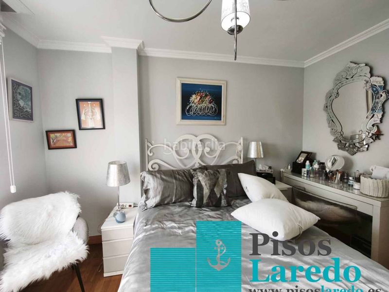 Foto 5deac245-4d8f-454f-b586-e478f6e3902e. Pis amb calefacció a Zona Playa Laredo