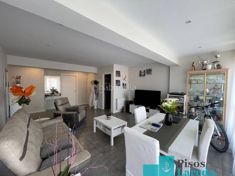 Foto 13aa168f-6114-4574-9c66-c9dcbdc7fa7d. Pis amb calefacció aparcament a Centro Laredo