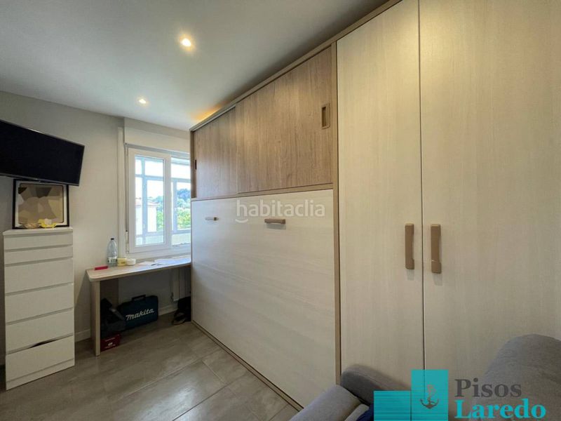Foto 84b9f2fc-960e-4268-ad6d-325acc829866. Pis amb calefacció aparcament a Centro Laredo