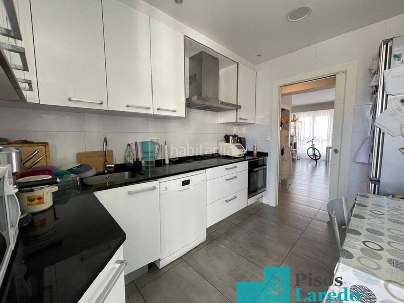 Foto 87861dc1-5ff6-4a47-bfd8-b20122059f37. Pis amb calefacció aparcament a Centro Laredo