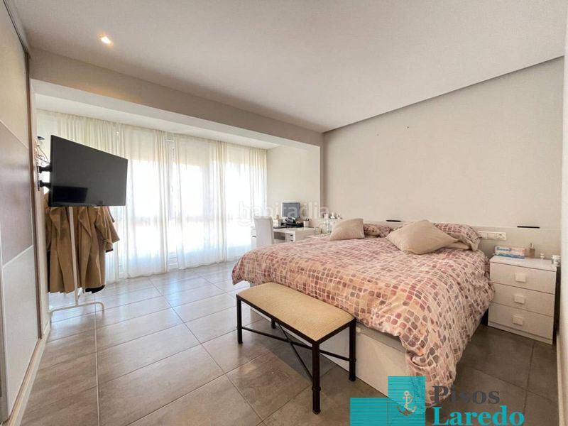 Foto ca64bdaa-e562-4b75-b2bf-9db1a11af5ff. Pis amb calefacció aparcament a Centro Laredo