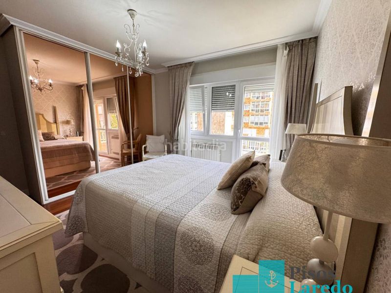 Foto 8e86c43c-a927-4a2e-99f0-6d31ff833313. Pis amb calefacció aparcament piscina a Carlos V Laredo