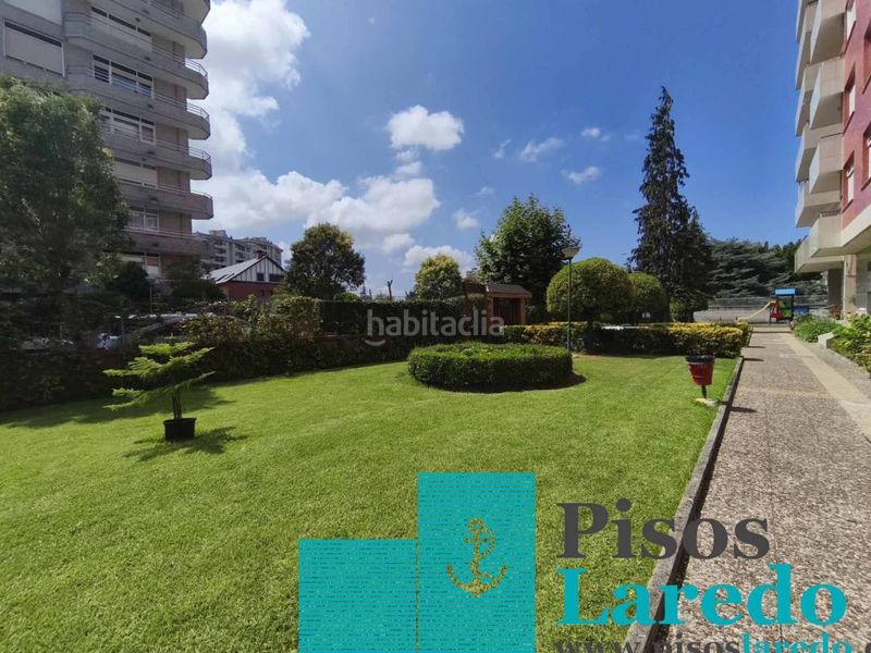 Foto 0154063b-6e91-48c2-b34b-9c50907c7f2c. Pis amb calefacció piscina a El Puntal Laredo