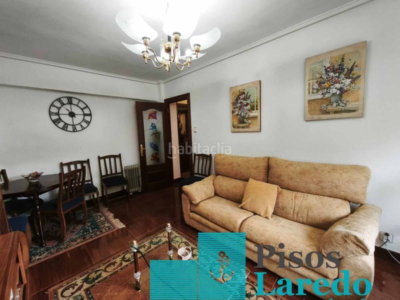Foto 14214afe-c4e4-4bce-a47e-d077b01d19db. Pis a Zona Playa Laredo
