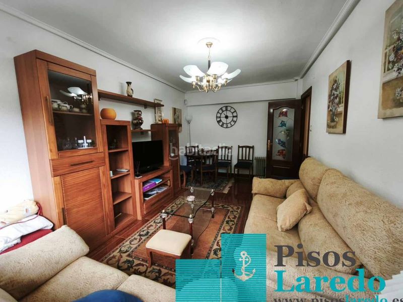 Foto 580f6ce4-0766-411d-a776-14462c4d2442. Pis a Zona Playa Laredo