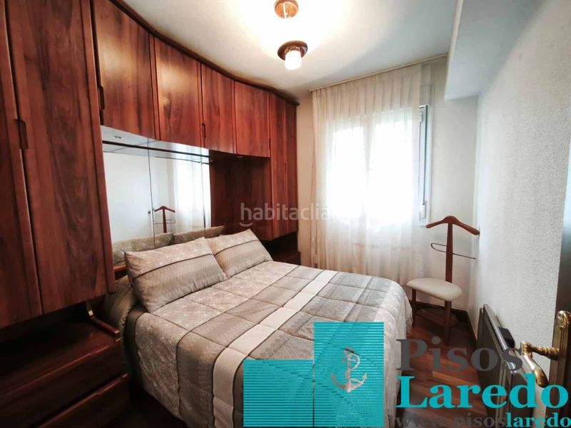 Foto ae252247-66b1-4cf7-a41f-dbe0502d1294. Pis a Zona Playa Laredo