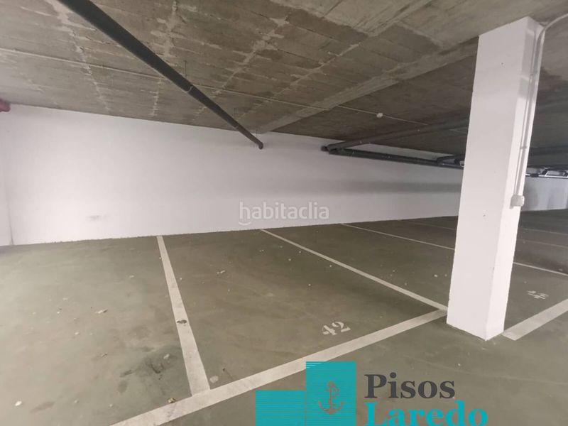Foto 27b33505-eb5d-43b8-803d-553ca5f0c5f6. Aparcament cotxe a calle la estacion 10 a Ampuero