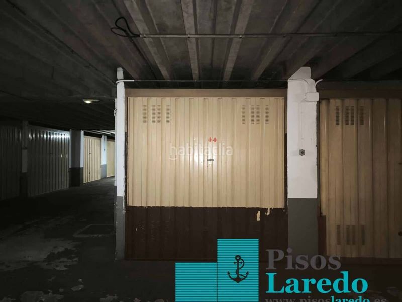 Foto 51d72458-d585-4acc-a855-4aefa09036d0. Aparcament cotxe a Centro Laredo