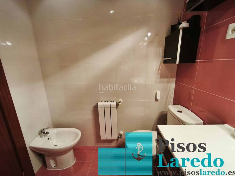 Foto 544e6636-90c2-438d-933d-6802a745faa5. Pis amb calefacció aparcament a Zona Playa Laredo