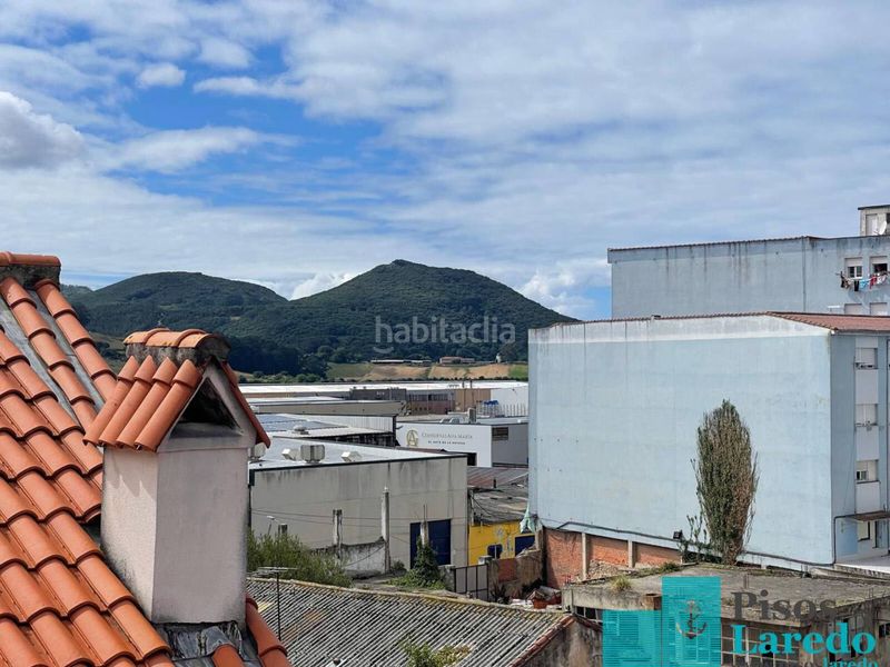 Foto 6c2e1dfb-9c5f-4664-b1e6-30391c2f1925. Dúplex amb calefacció aparcament a Santoña