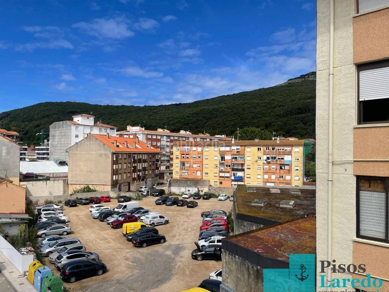 Foto bf7afc85-0b38-4eed-828e-c57d34100050. Dúplex amb calefacció aparcament a Santoña