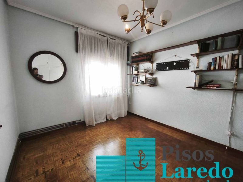 Foto 9c75285e-f992-43b0-bfe4-59a2629939c0. Piso en calle marqués de valdecilla 1 piso de tres habitaciones en pleno Centro en Laredo