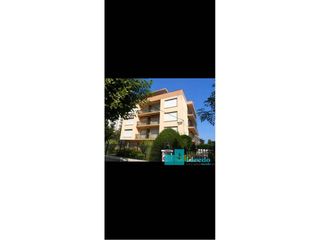 Etagenwohnung  Avenida libertad. Bajo en pleno carlos v
